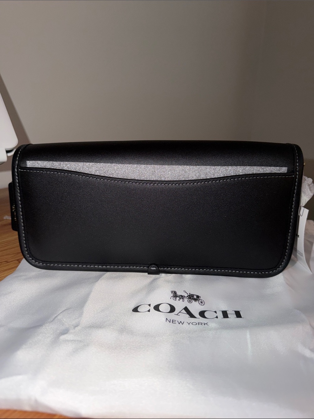 NWT The Coach Originals Dinky 1974
Gold Chain Shoulder Bag Black - Picture 5 of 5